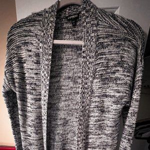 Oversized Grey Cardigan with Pockets | Size Small